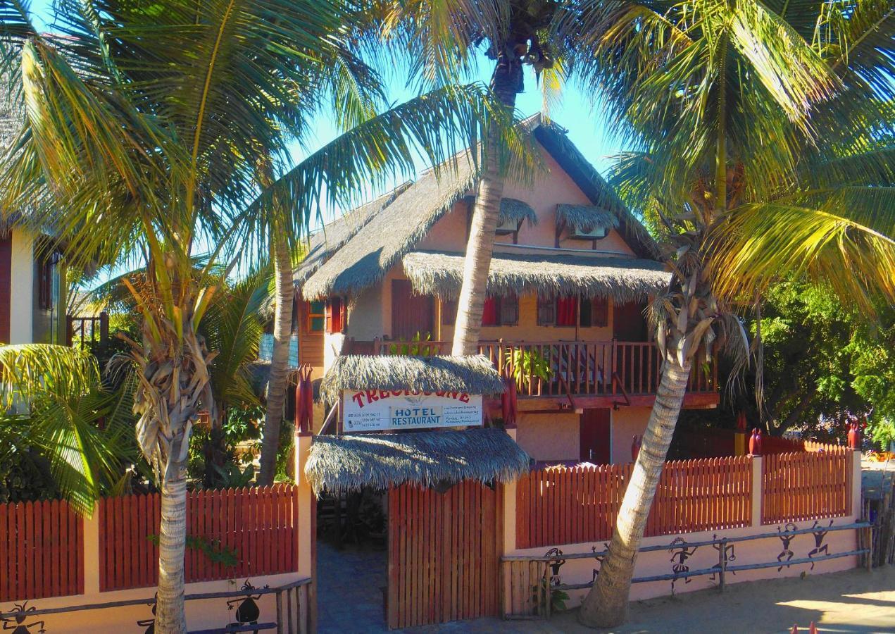 Hotel Trecicogne Morondava Bagian luar foto