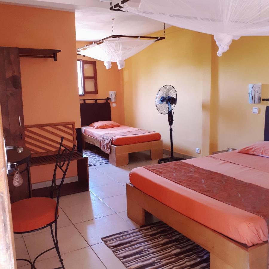 Hotel Trecicogne Morondava Bagian luar foto